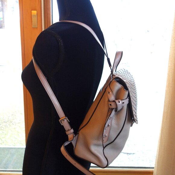 Michael Kors Studded Bristol calfskin backpack Pearl Grey - Picture 2 of 15